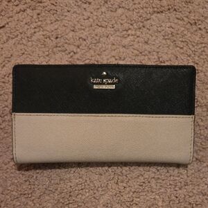 Kate Spade Black and Tan Wallet